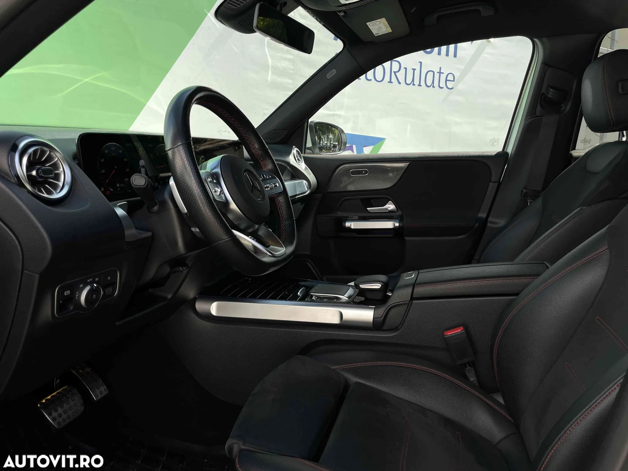 Mercedes-Benz GLB - 14