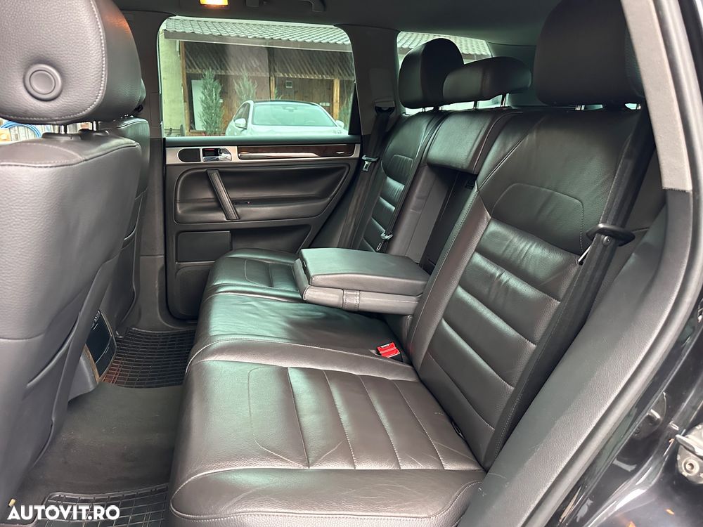 Volkswagen Touareg - 13