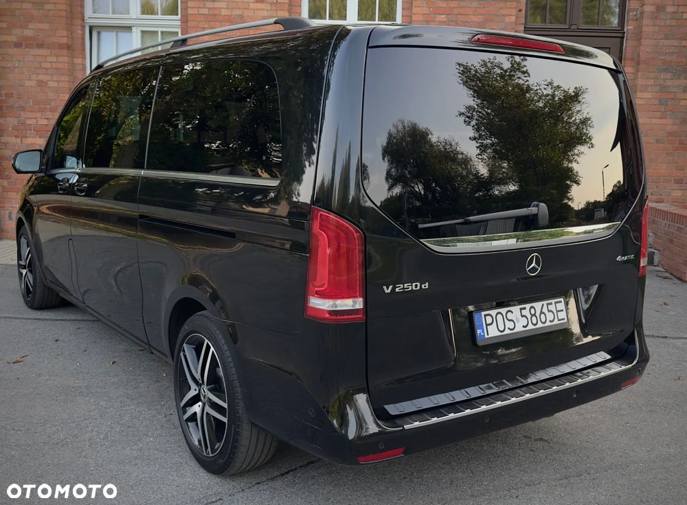 Mercedes-Benz Klasa V - 6