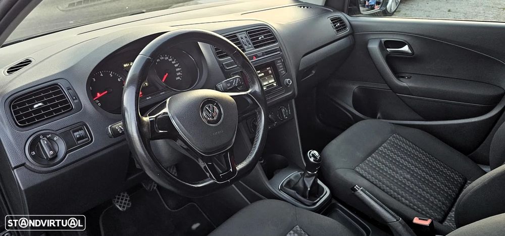 VW Polo 1.0 Confortline - 19