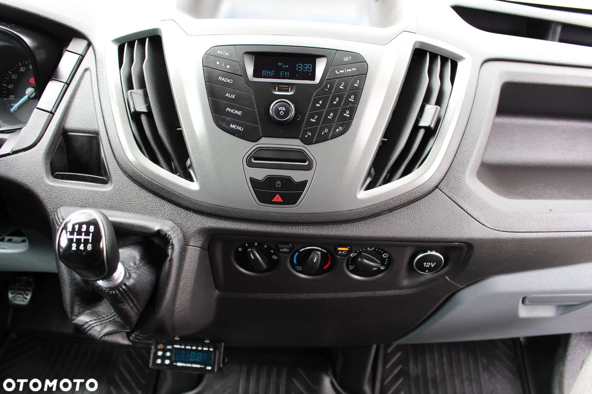Ford TRANSIT / CHŁODNIA / IZOTERMA / POLSKI SALON / NISKI PRZEBIEG / JAK NOWY/ - 29