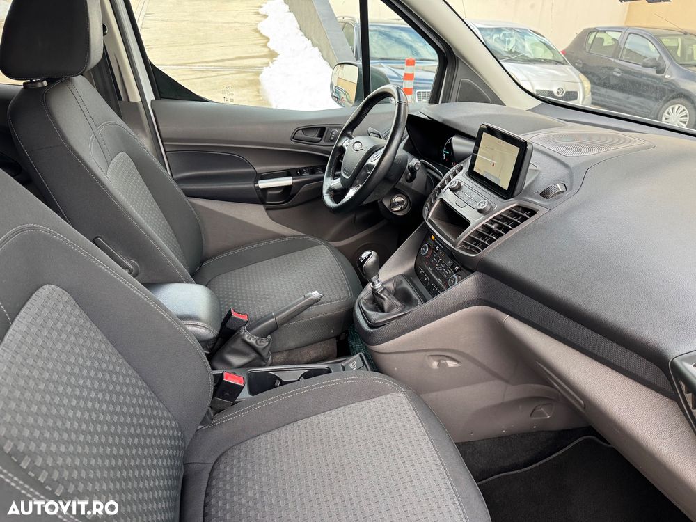 Ford Transit Connect - 21