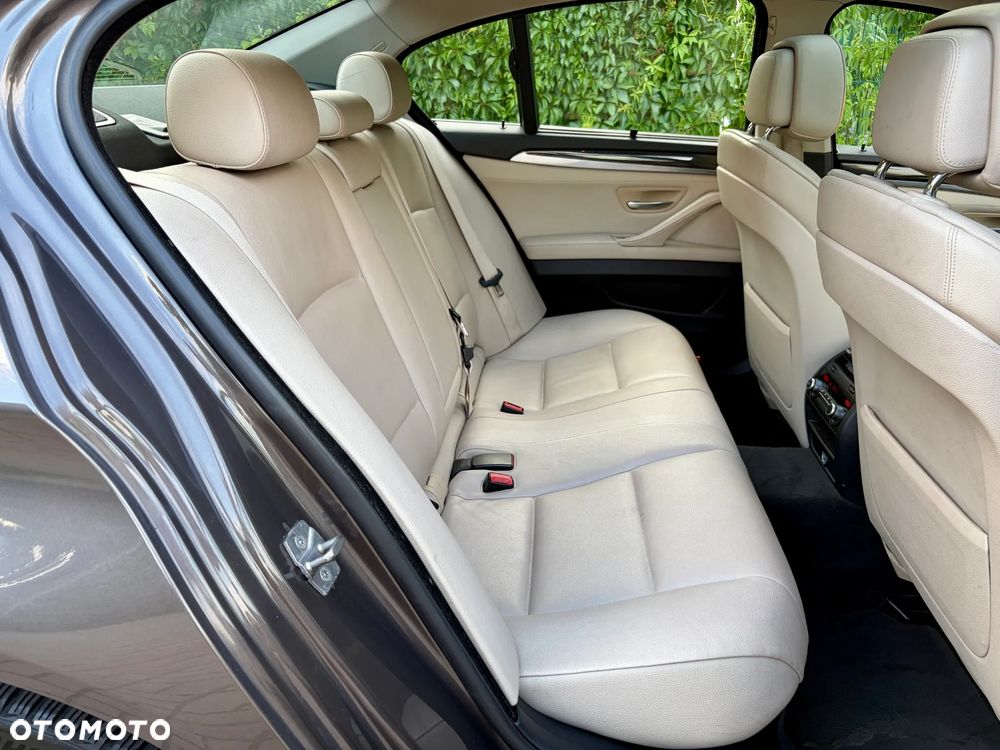 BMW Seria 5 - 12