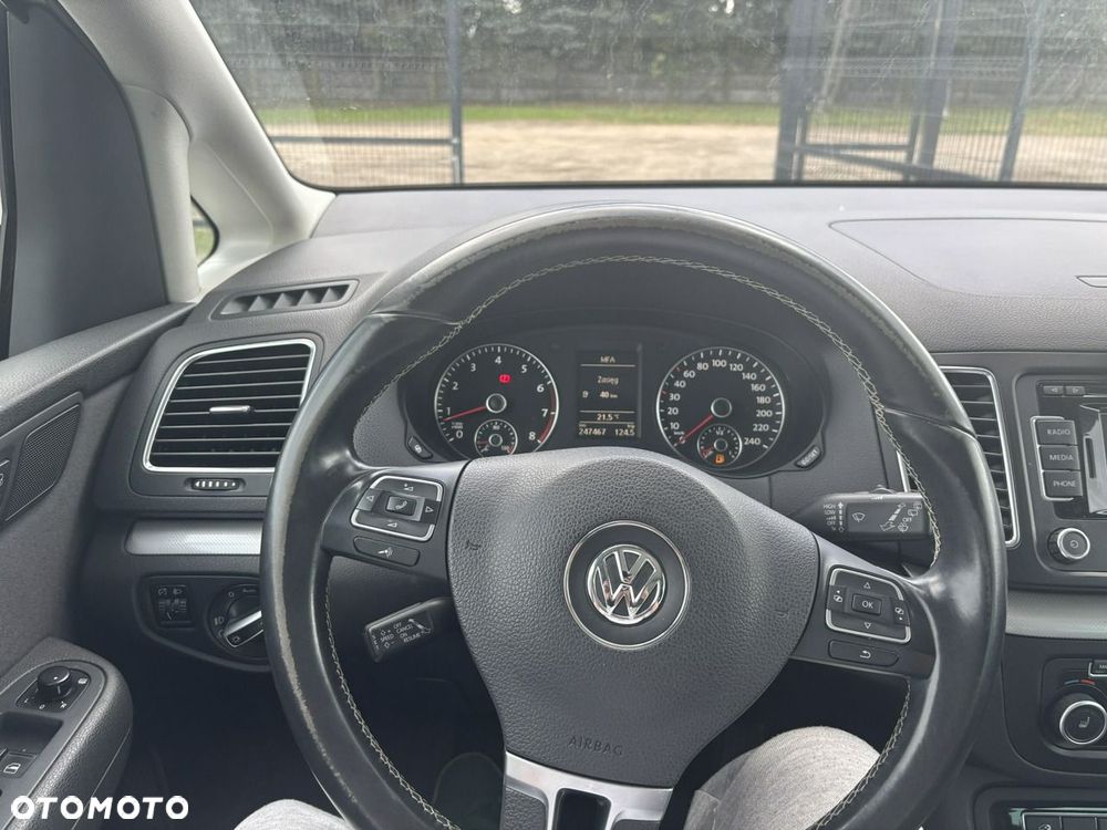 Volkswagen Sharan - 24