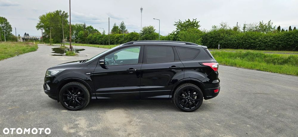 Ford Kuga 1.5 EcoBoost 2x4 ST-Line - 22