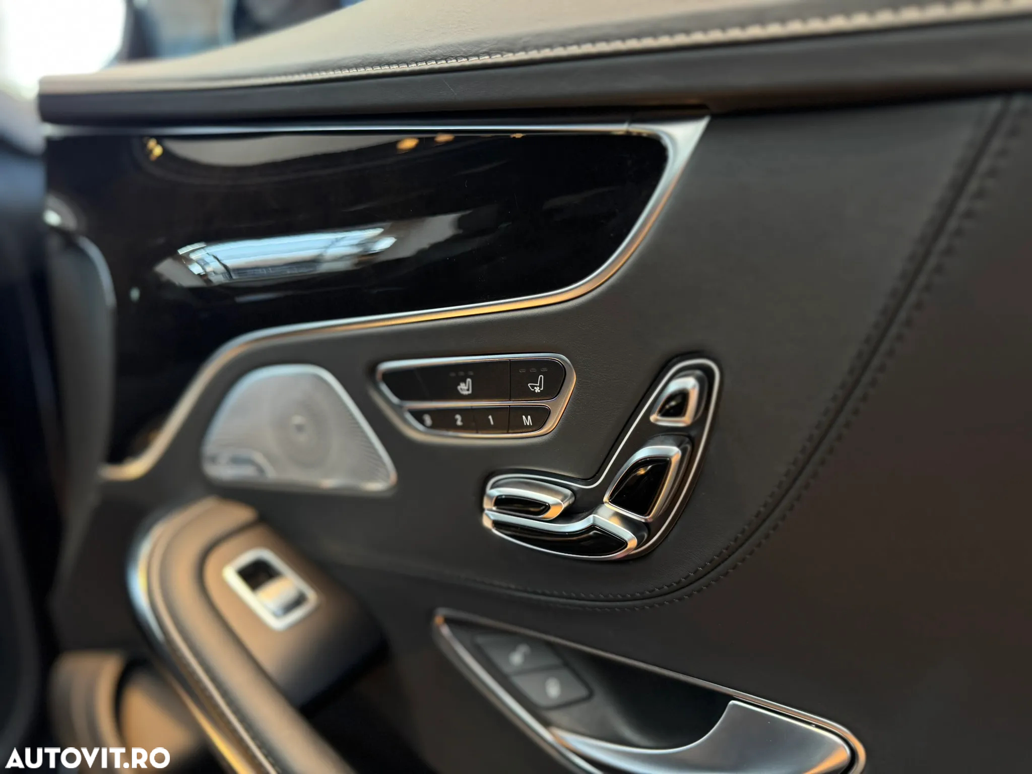 Mercedes-Benz S 560 Coupe Aut - 9