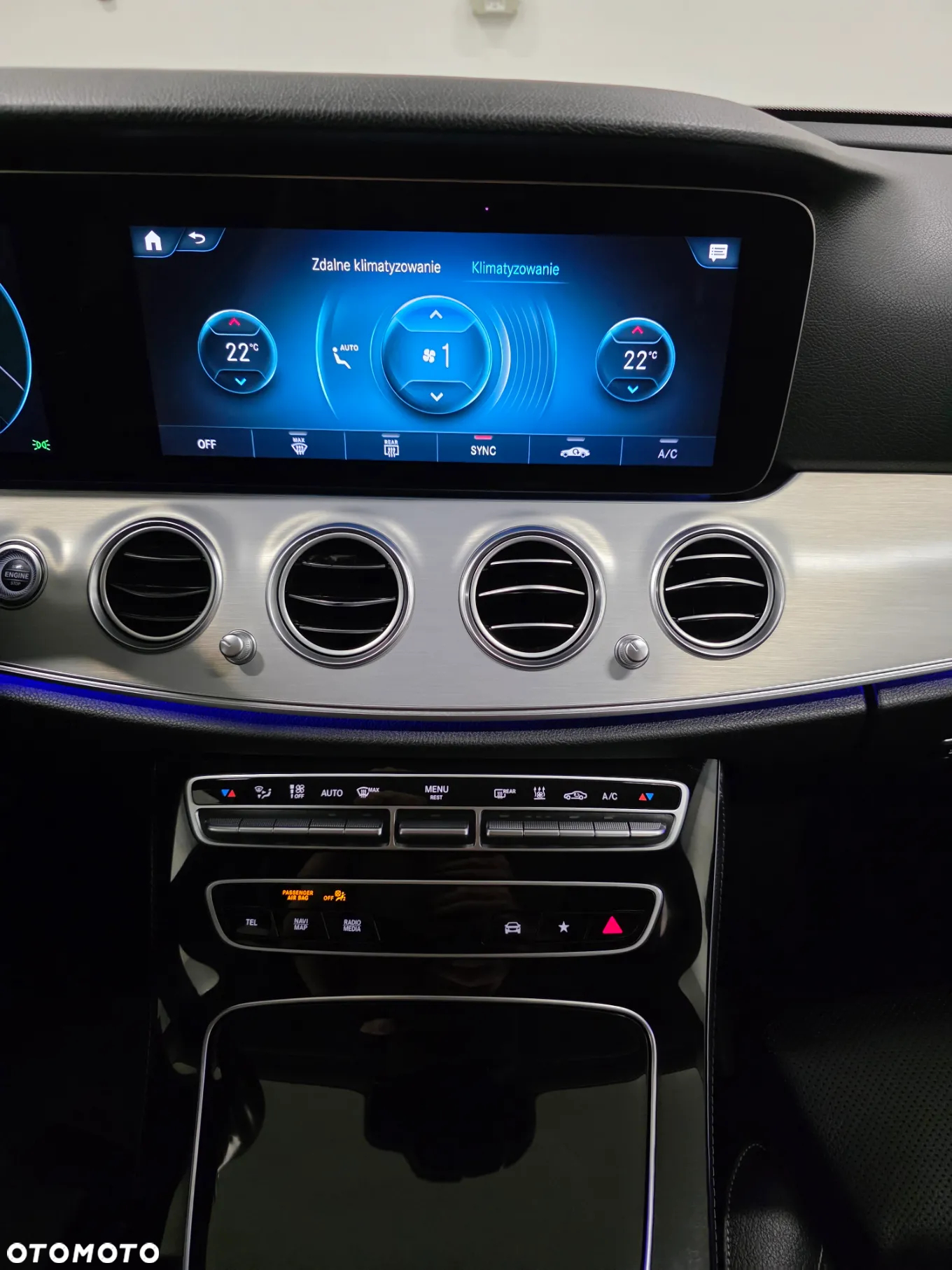 Mercedes-Benz Klasa E 220 d 4Matic 9G-TRONIC AMG Line - 11