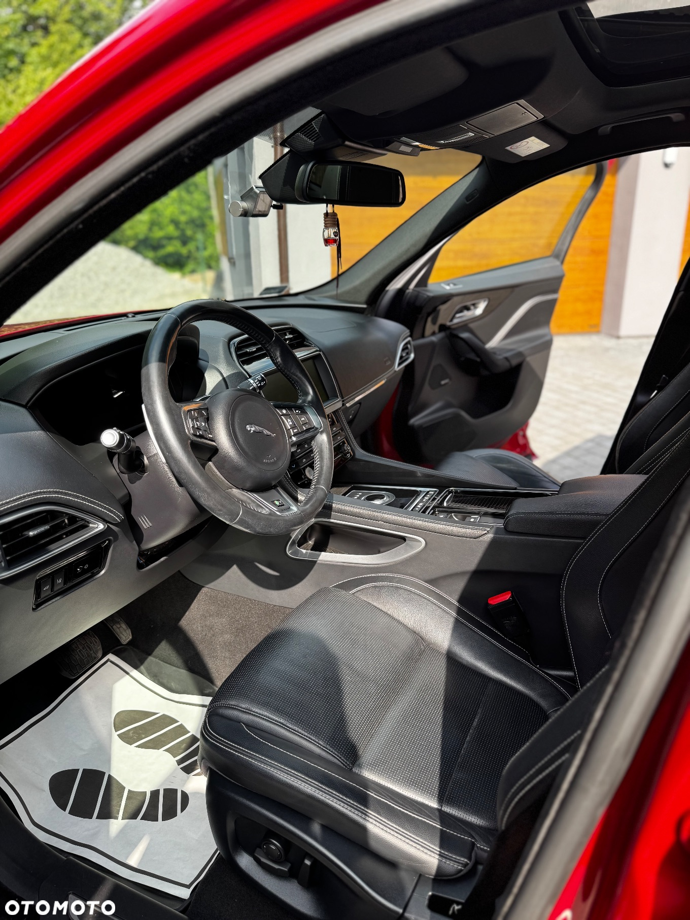 Jaguar F-Pace 2.0 i4D AWD R-Sport - 5