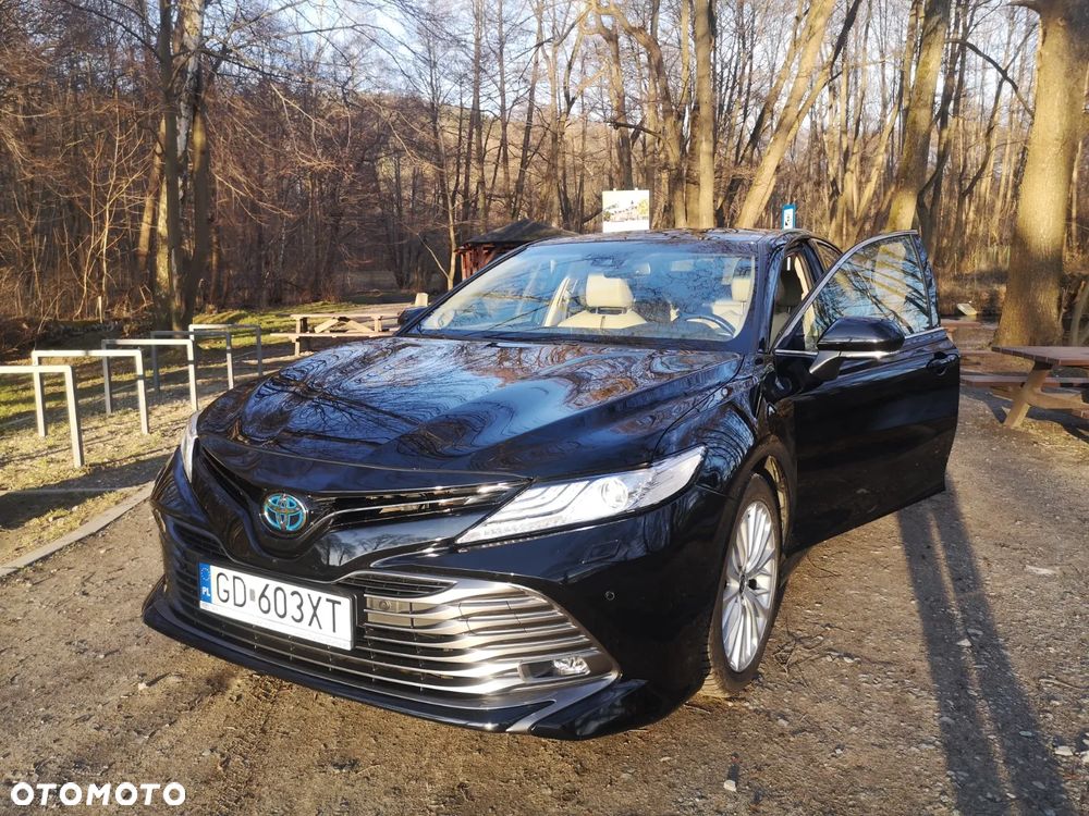 Toyota Camry 2.5 Hybrid Executive CVT - 2