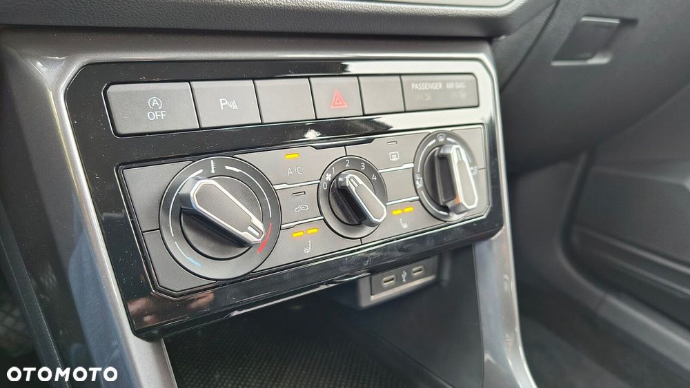 Volkswagen T-Cross 1.0 TSI Style DSG - 22