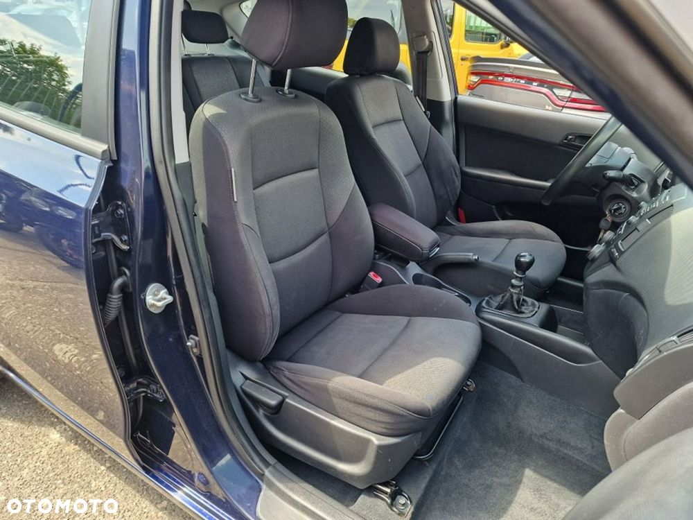 Hyundai i30 1.6 CRDi Comfort - 18