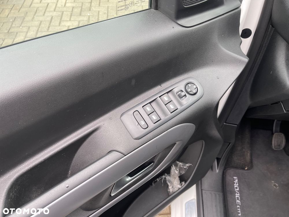 Toyota Proace City - 14