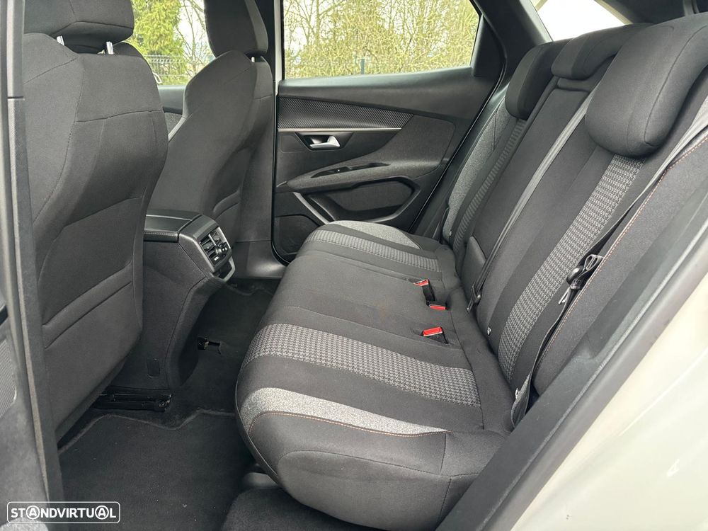 Peugeot 3008 1.2 PureTech Active Pack - 8