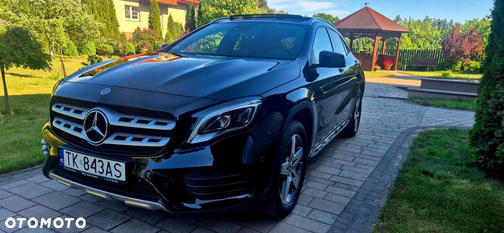 Mercedes-Benz GLA 220 4-Matic - 1