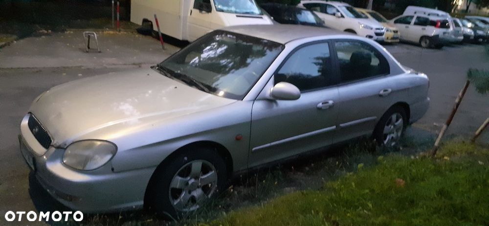 Hyundai Sonata - 2