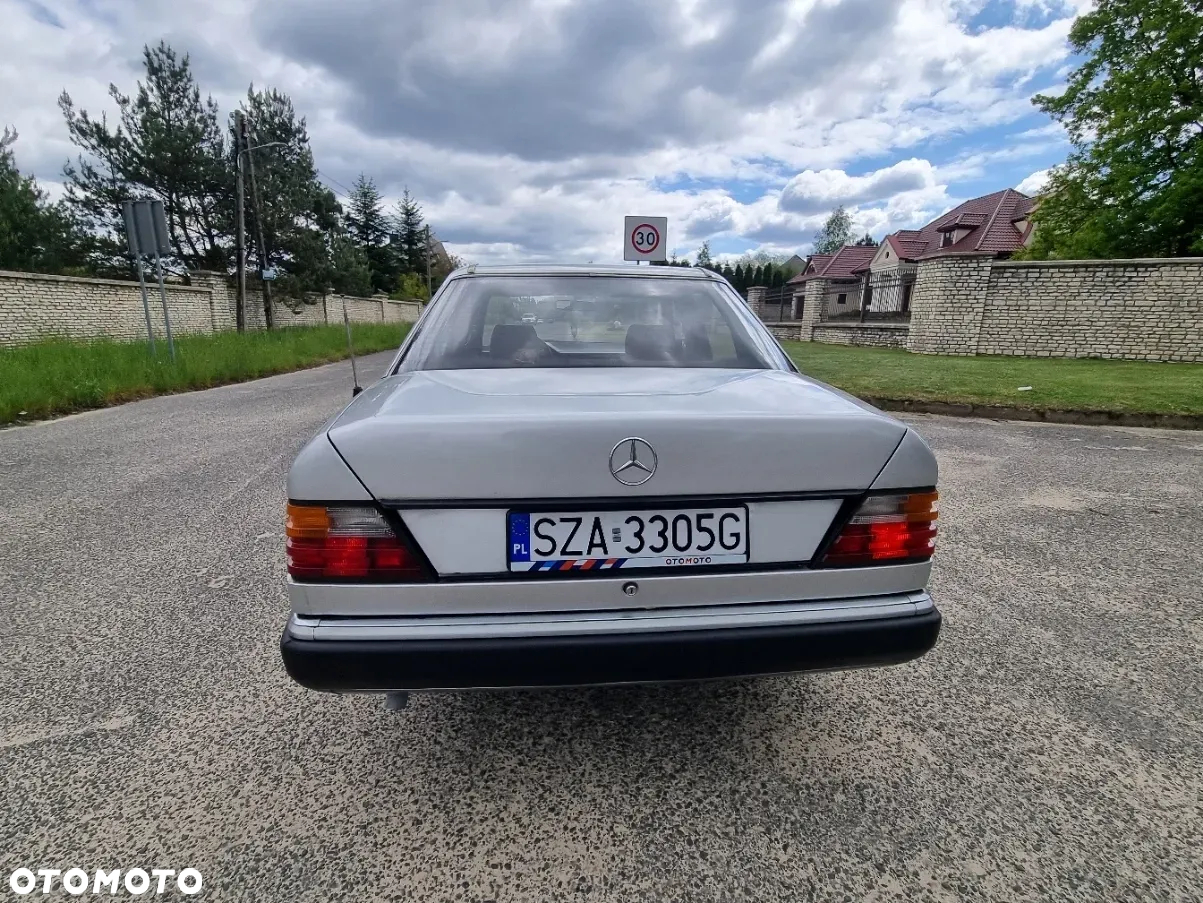 Mercedes-Benz W124 (1984-1993) - 9