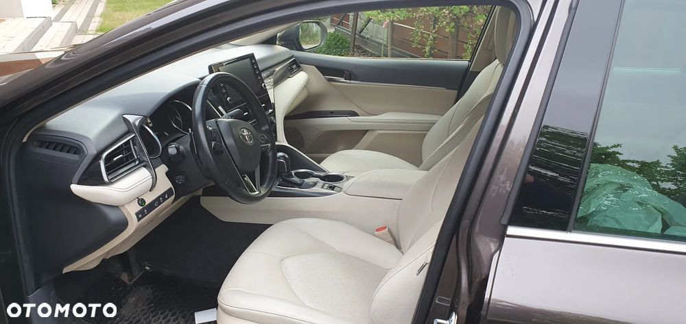Toyota Camry 2.5 Hybrid Executive CVT - 5