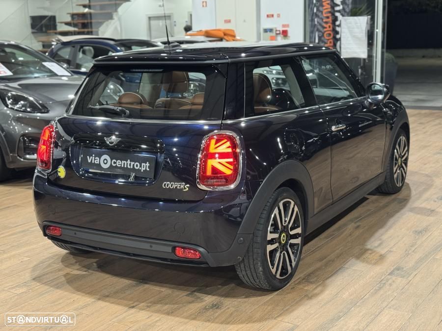 MINI 3 Portas Cooper SE Camden Edition - 2