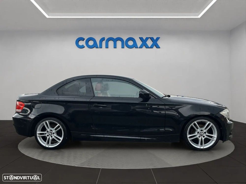 BMW 118 d Pack M - 7