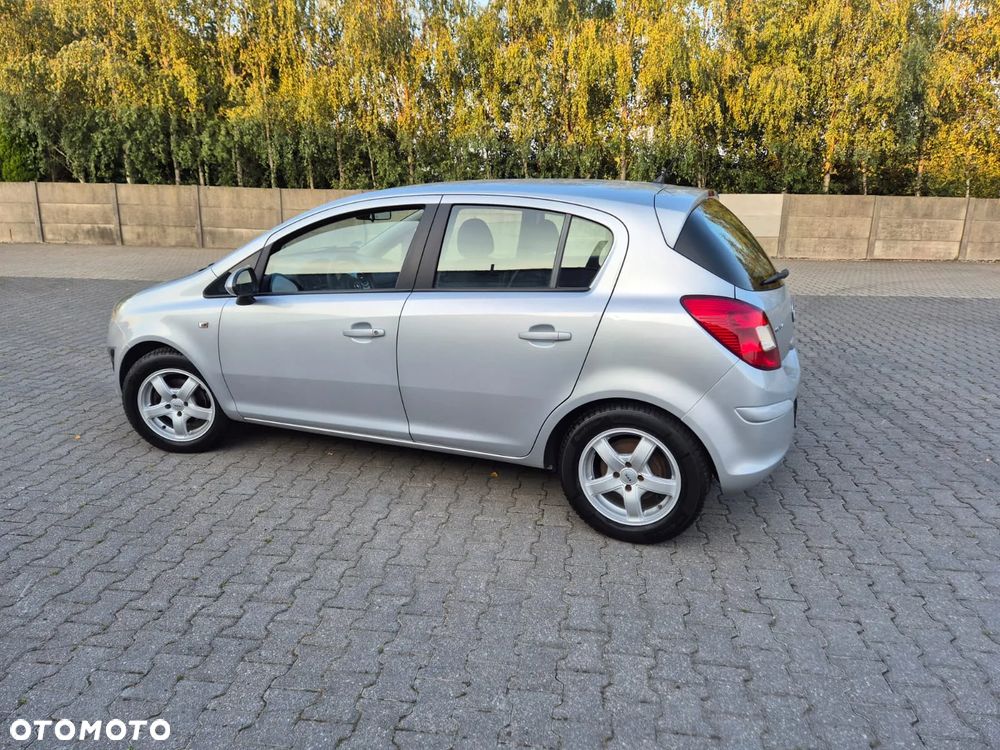 Opel Corsa - 4