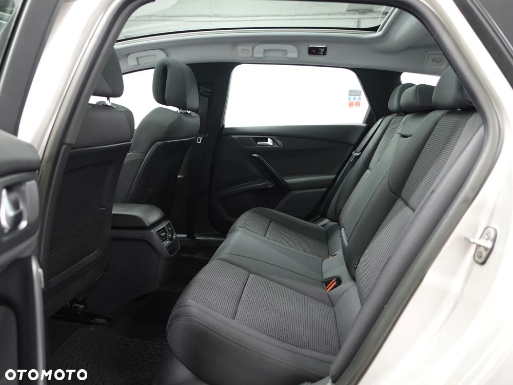 Peugeot 508 SW e-HDi FAP 115 EGS6 Active - 25