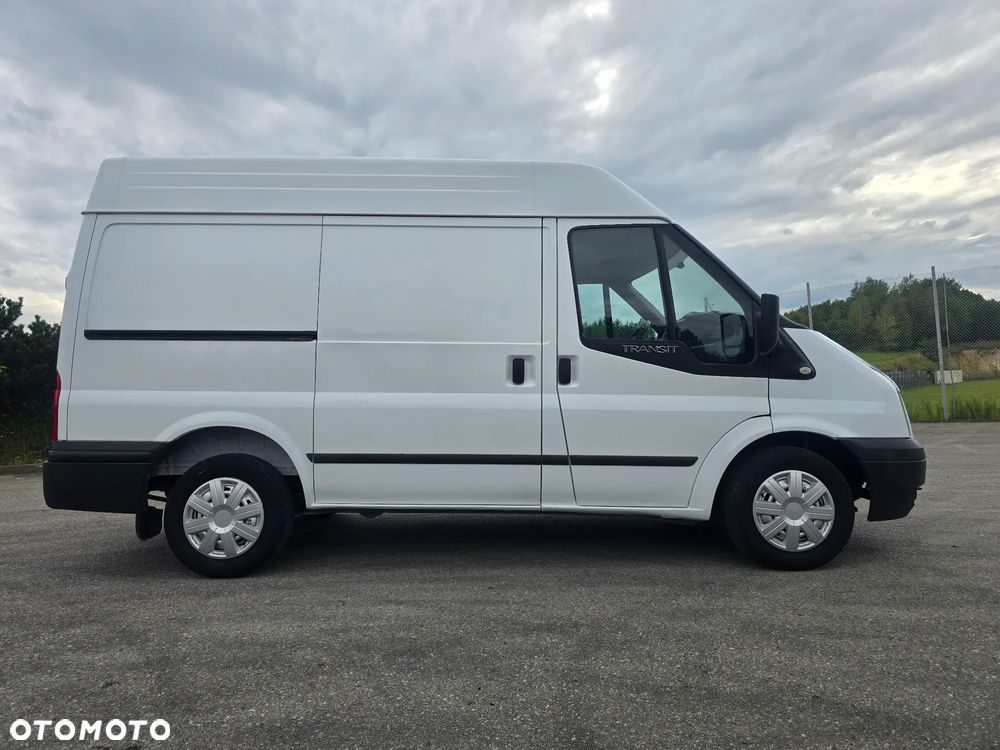 Ford Transit - 24