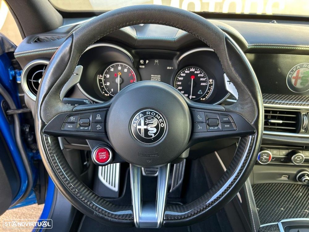 Alfa Romeo Stelvio V6 2.9 Bi-Turbo AT8-Q4 Quadrifoglio - 15