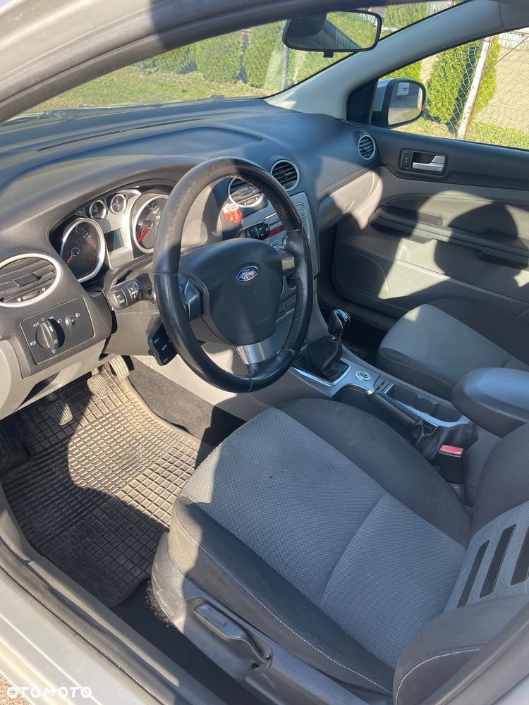 Ford Focus - 11