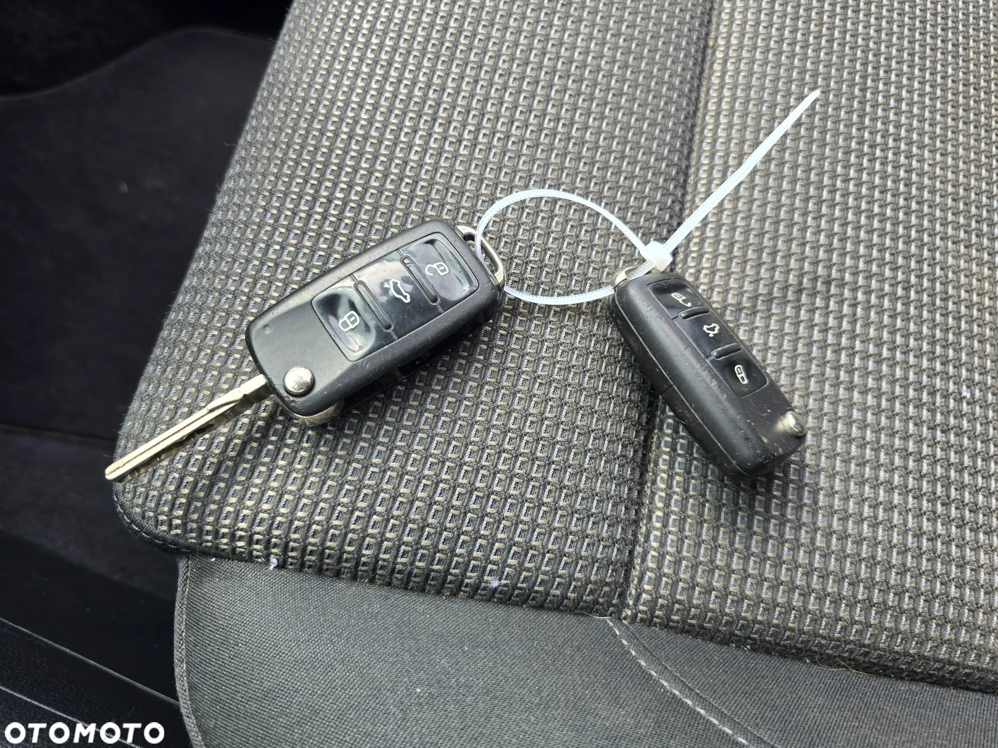 Volkswagen Sharan - 36