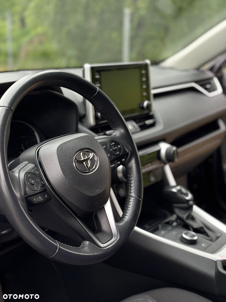 Toyota RAV4 - 7