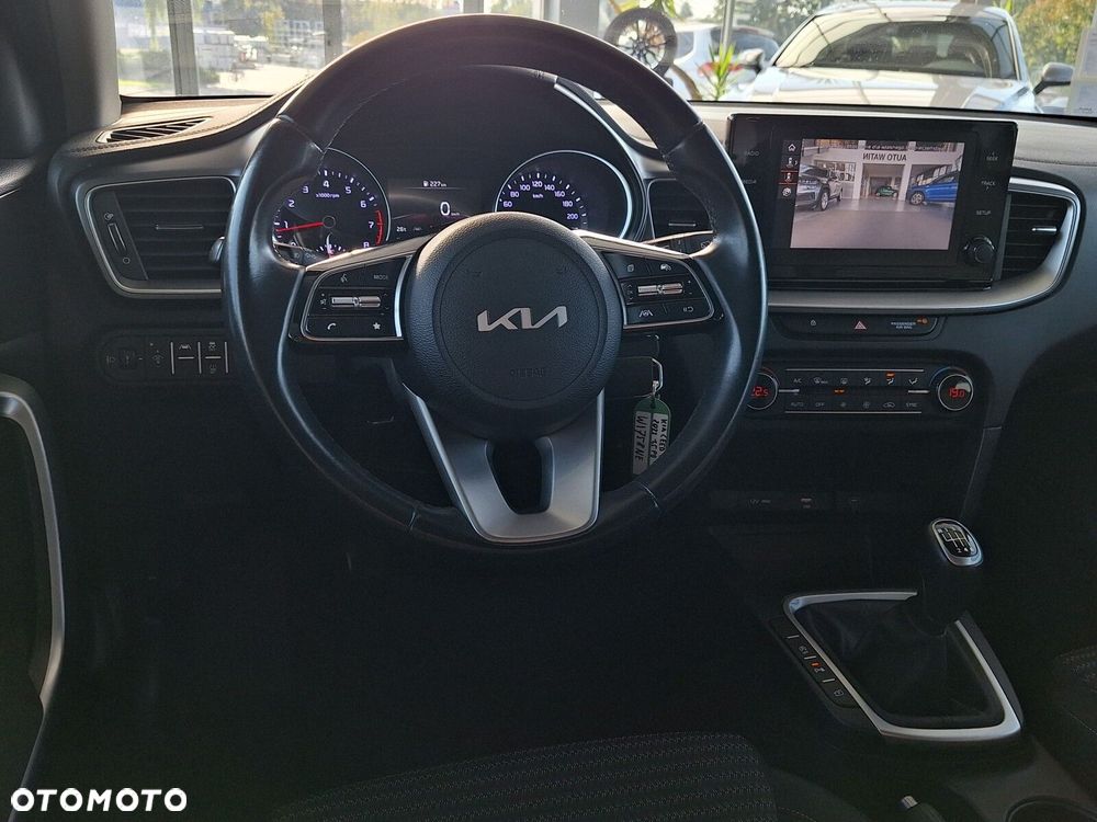 Kia Ceed 1.5 T-GDI M - 27