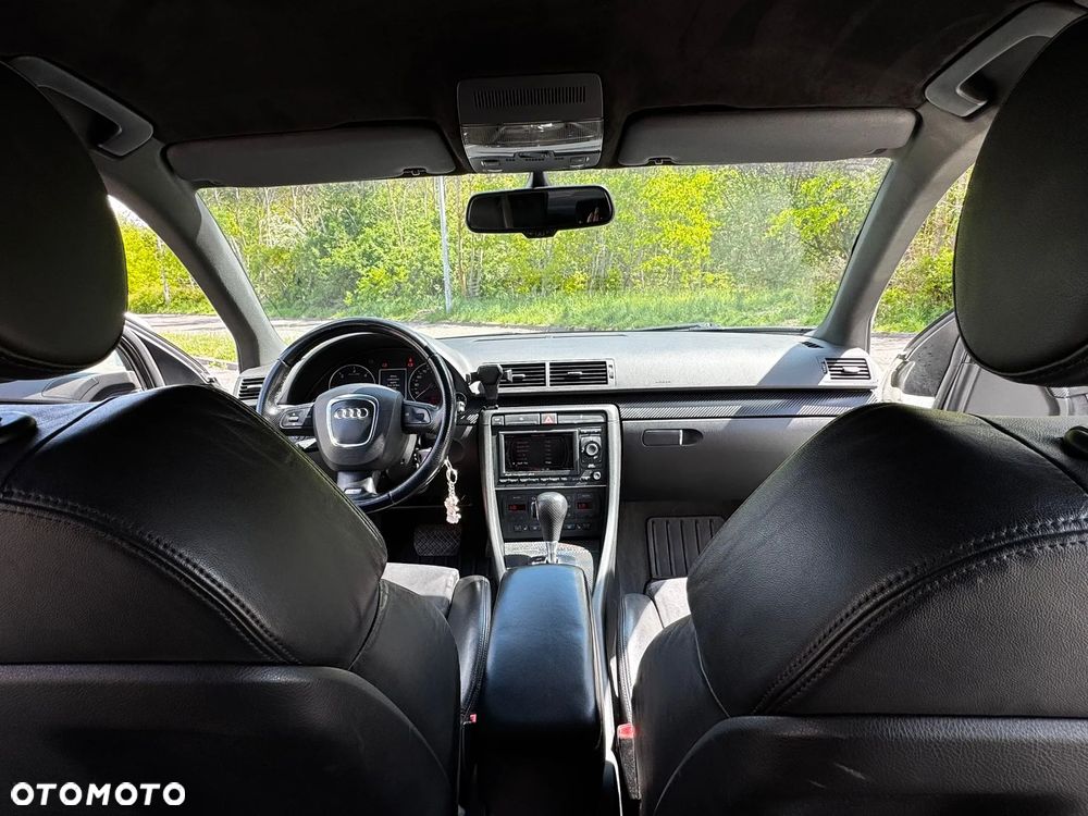 Audi A4 Limousine - 18