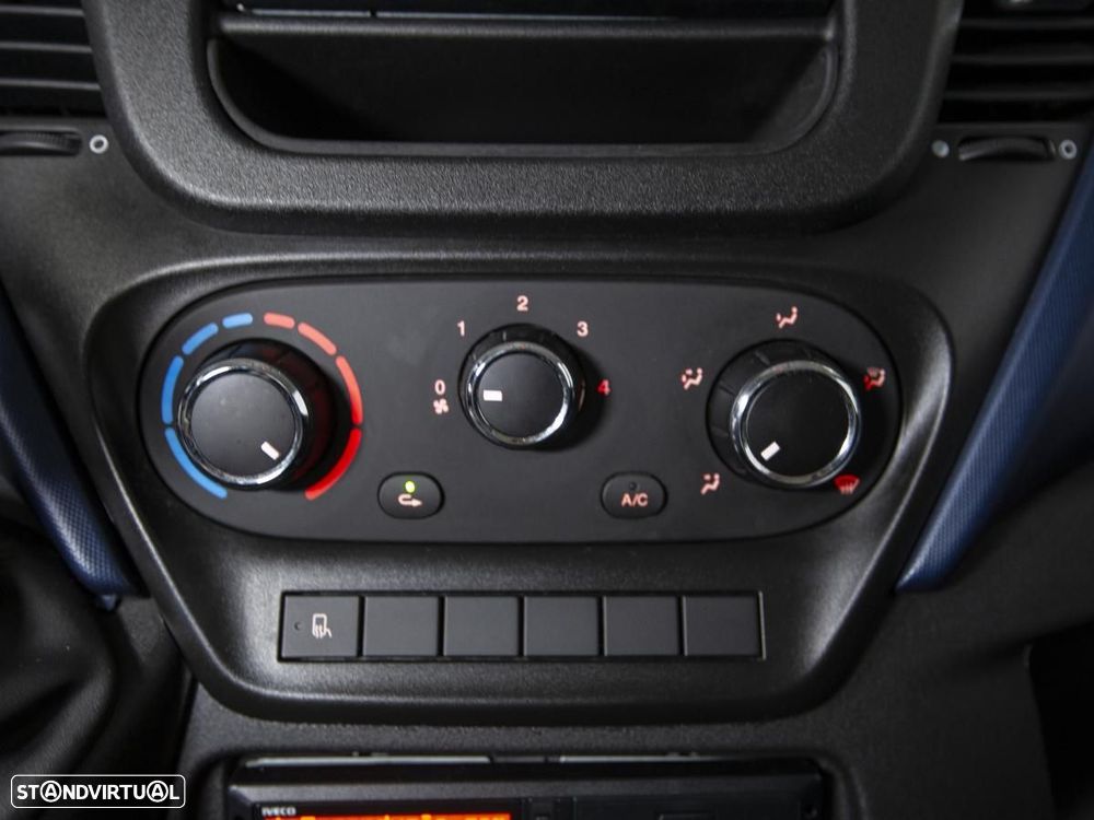 Iveco Daily 3.0 50C18 c/IVA - 13