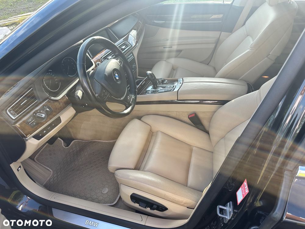 BMW Seria 7 730d xDrive - 12