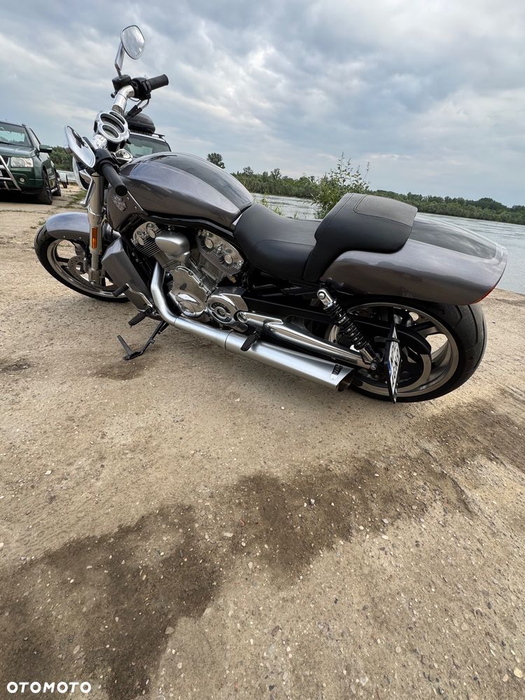 Harley-Davidson V-Rod Muscle - 4