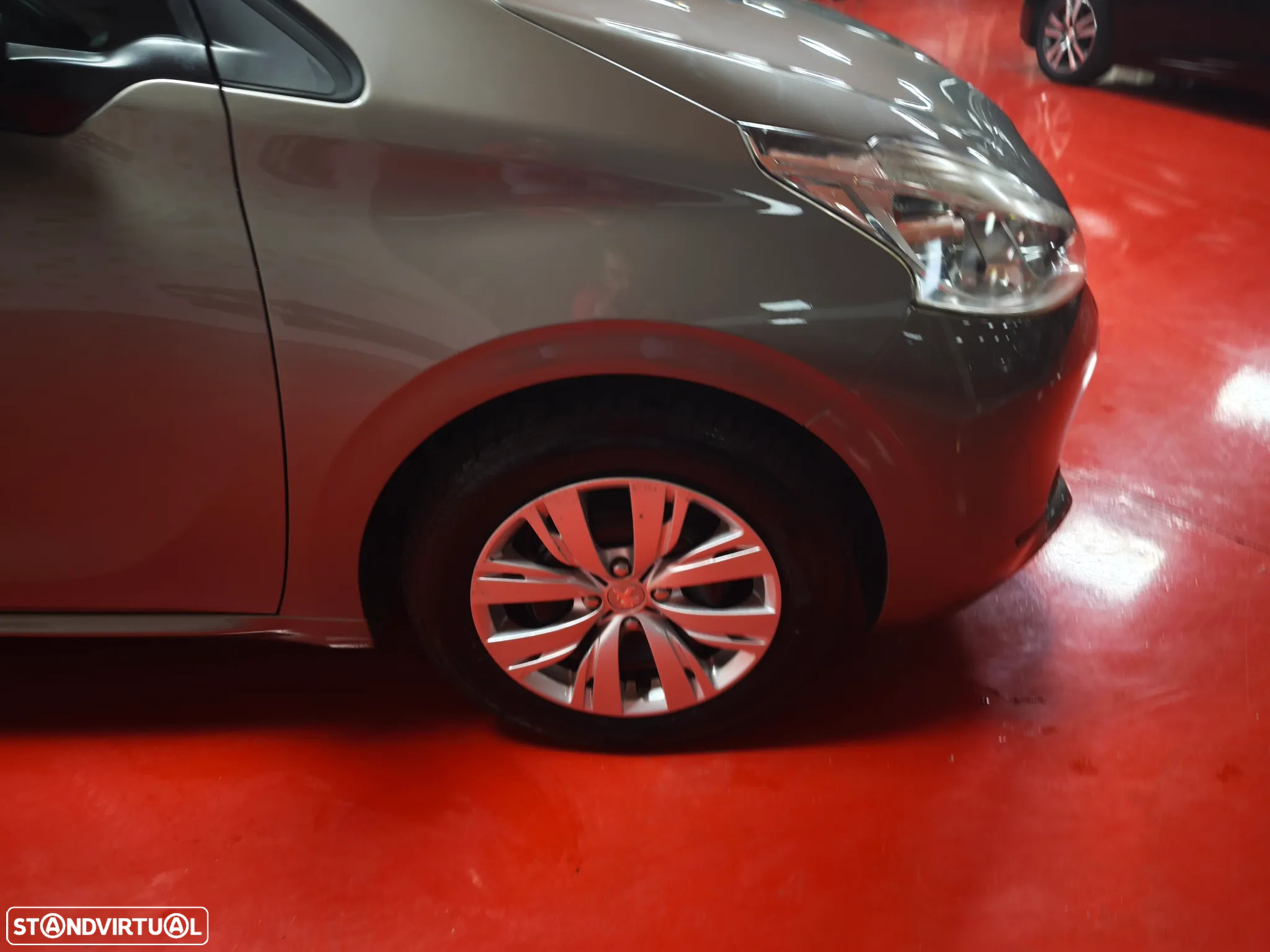 Peugeot 208 1.6 e-HDi Active - 36