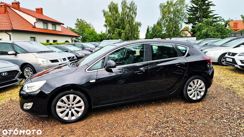 Opel Astra 1.4 T Cosmo - 22