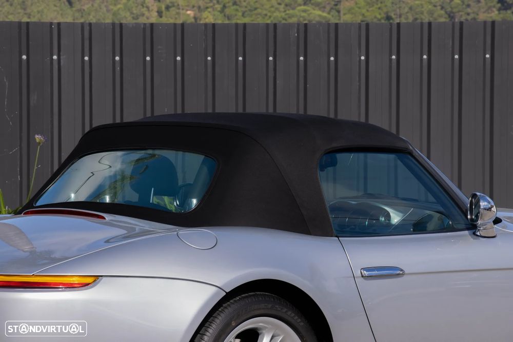 BMW Z8 Standard - 33