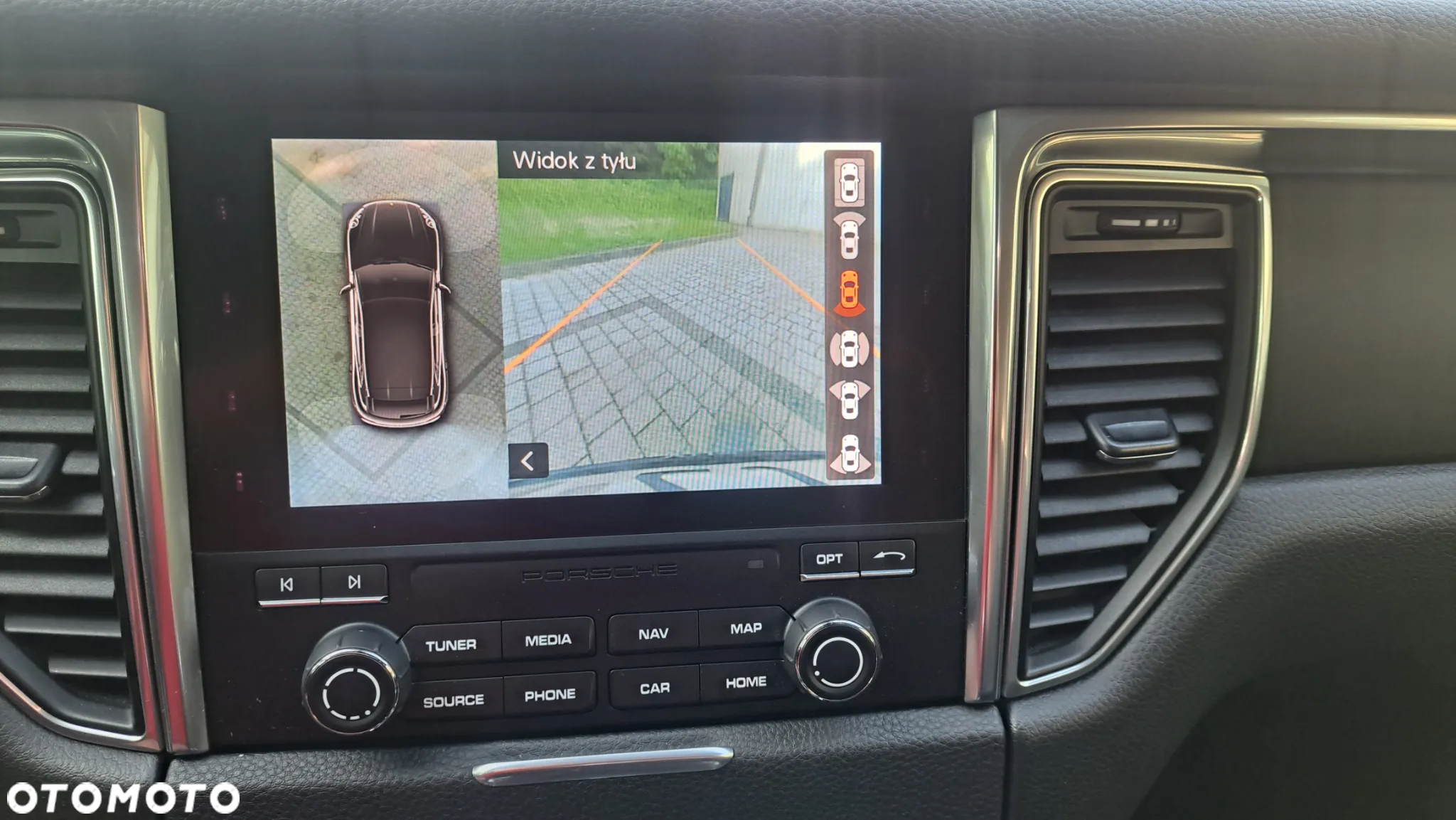 Porsche Macan - 39