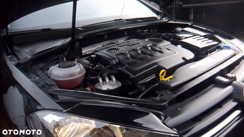 Volkswagen Golf - 10