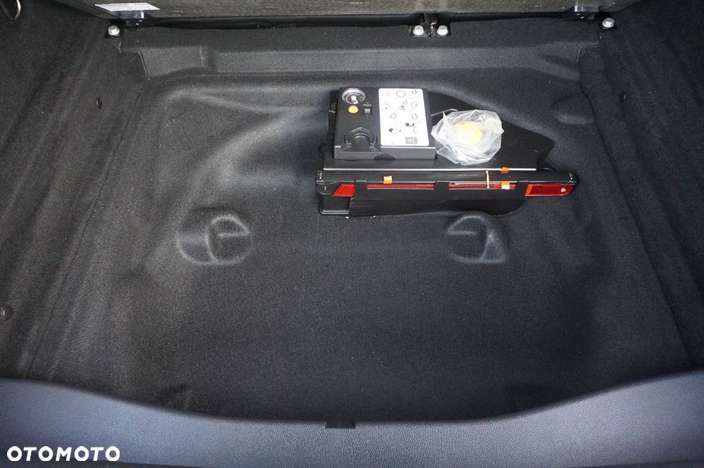 Mercedes-Benz GLA 200 7G-DCT Urban - 27