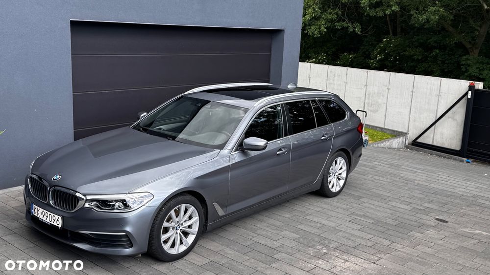 BMW Seria 5 520i - 7