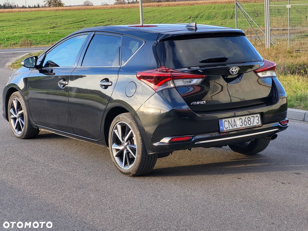 Toyota Auris 1.2 Turbo Team Deutschland - 3