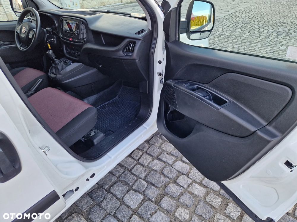 Fiat Doblo Furgon 3 Osobowy - 15