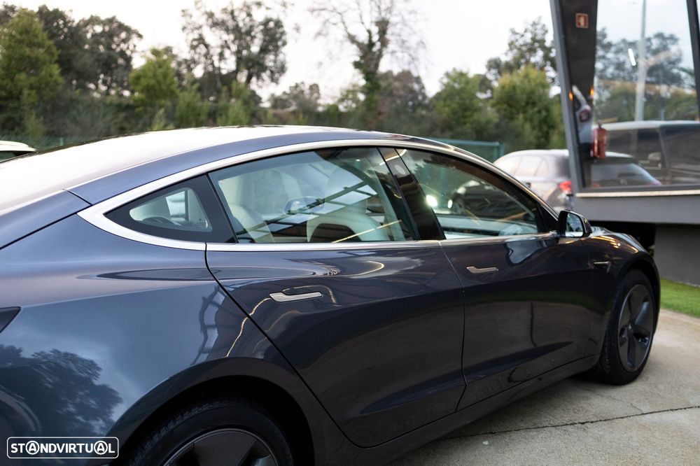 Tesla Model 3 Long-Range Dual Motor AWD - 14