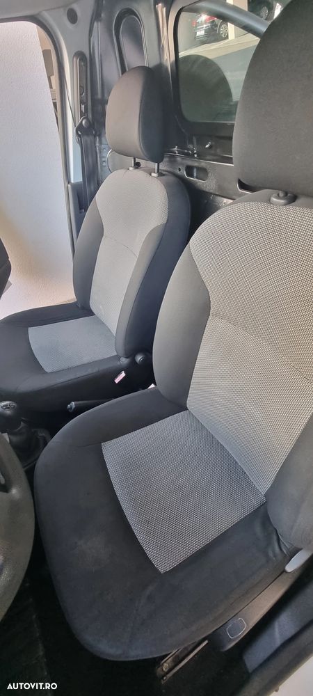 Dacia Dokker 1.5 dCi 90 CP Laureate - 8