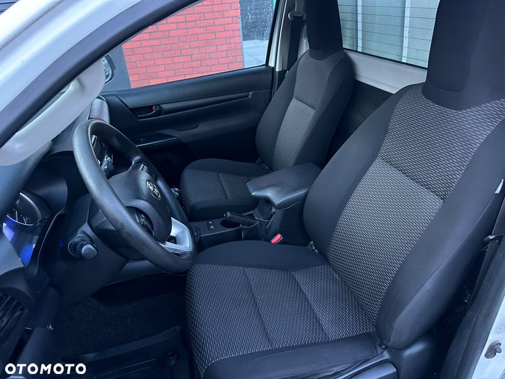 Toyota Hilux 2.4 D-4D Single Cab DL 4x2 - 10