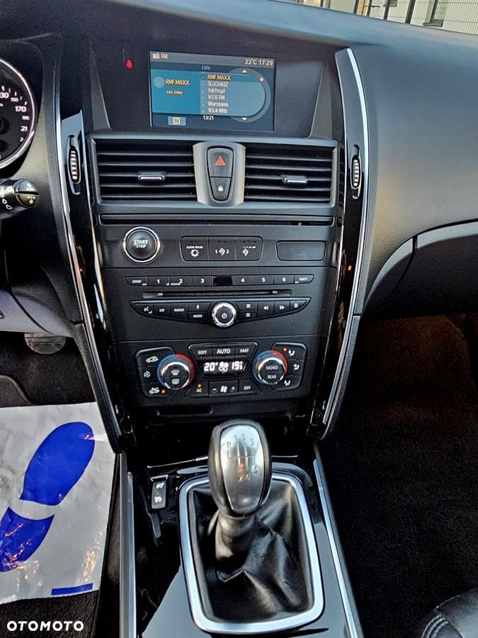 Renault Latitude 2.0 Expression Etanol - 26