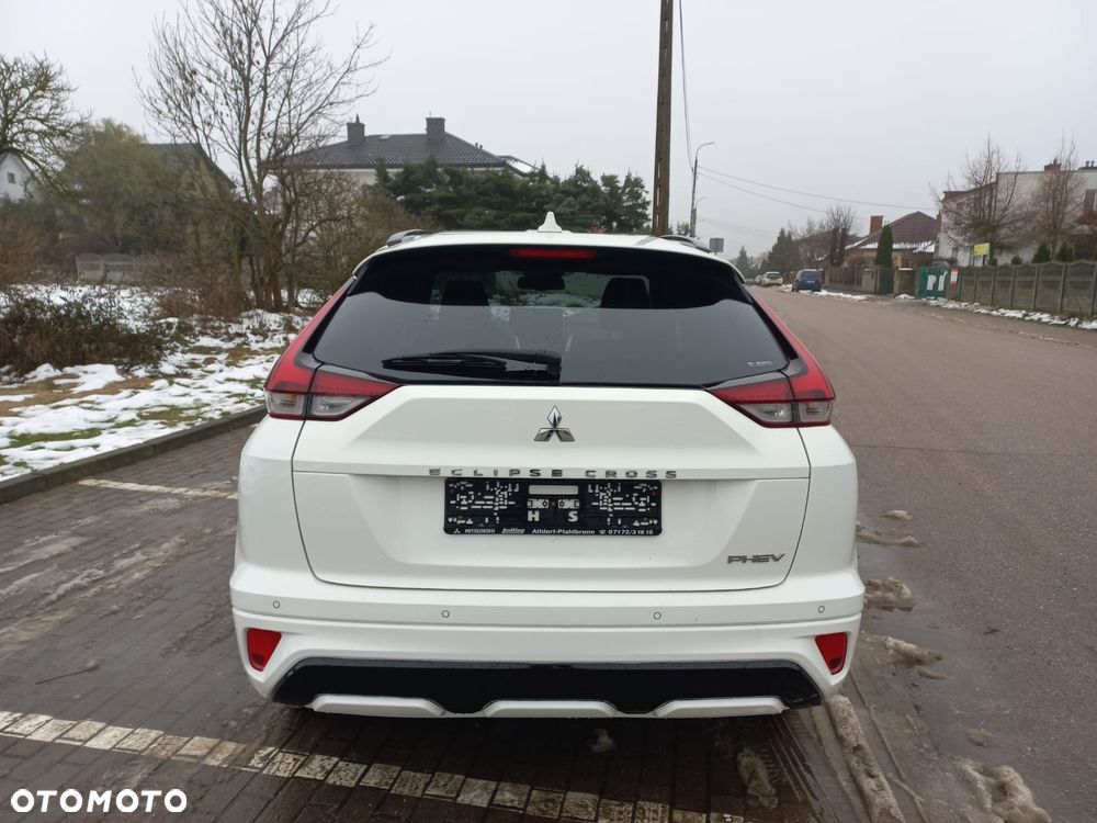 Mitsubishi Eclipse Cross - 14