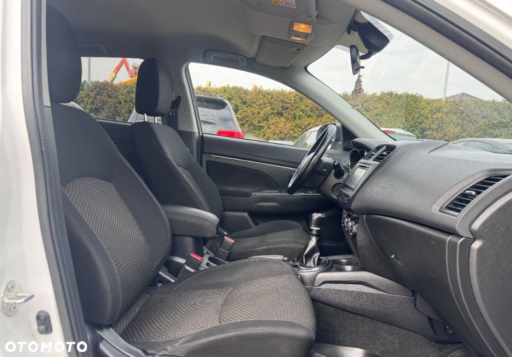 Mitsubishi ASX - 11